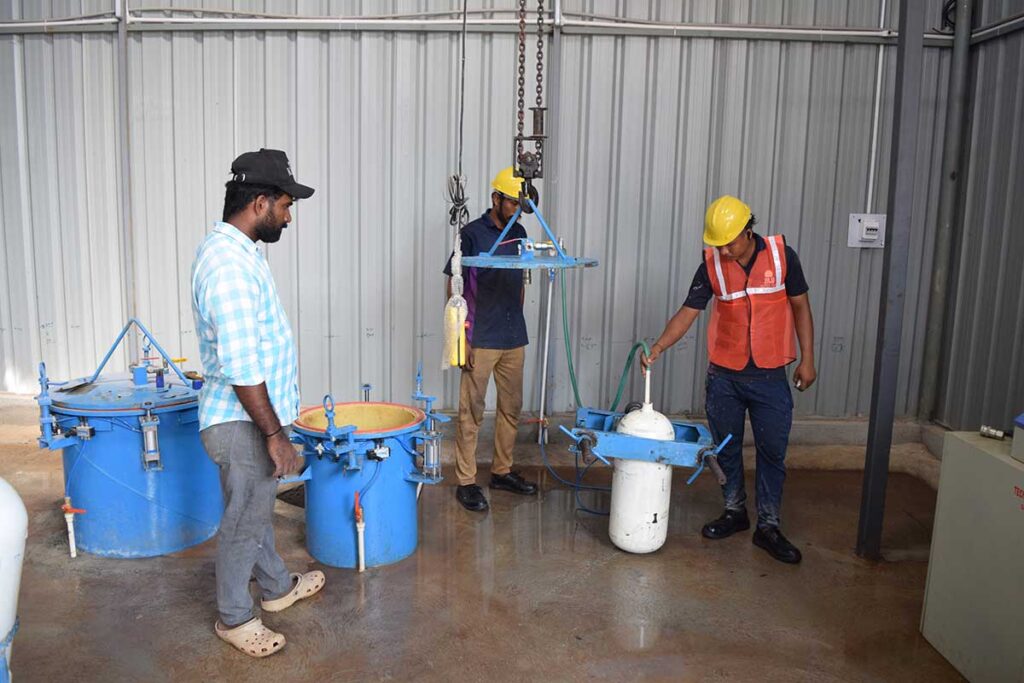 hydrostatic pressure testing at jilu auto gas